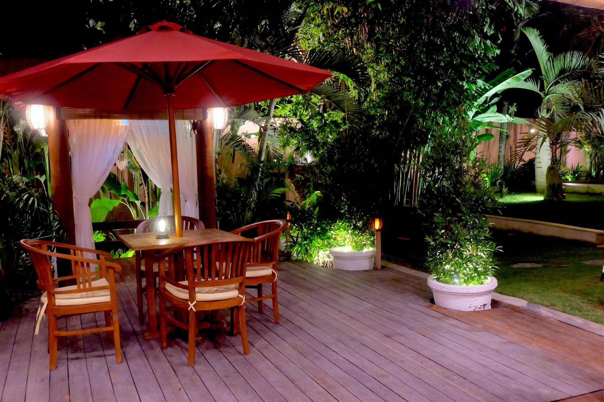 Villa Pilou Boutique Hotel Танаг-Лот Екстер'єр фото